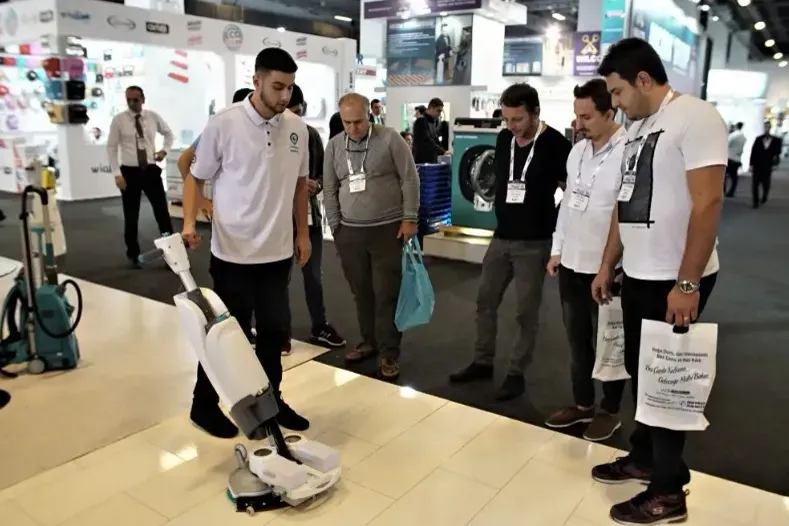 Fuar Temizliği: Profesyonel Yaklaşım ve İpuçları